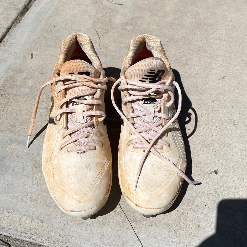 New Balance Cleats size 9